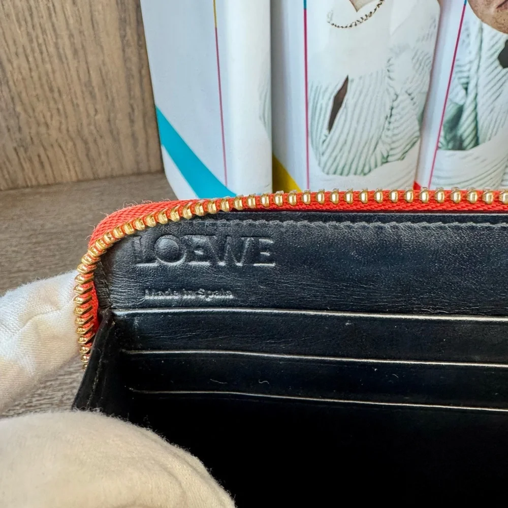 Rare Loewe Goya 4 Textured Anagram Zippy Wallet - Picture 6 of 10
